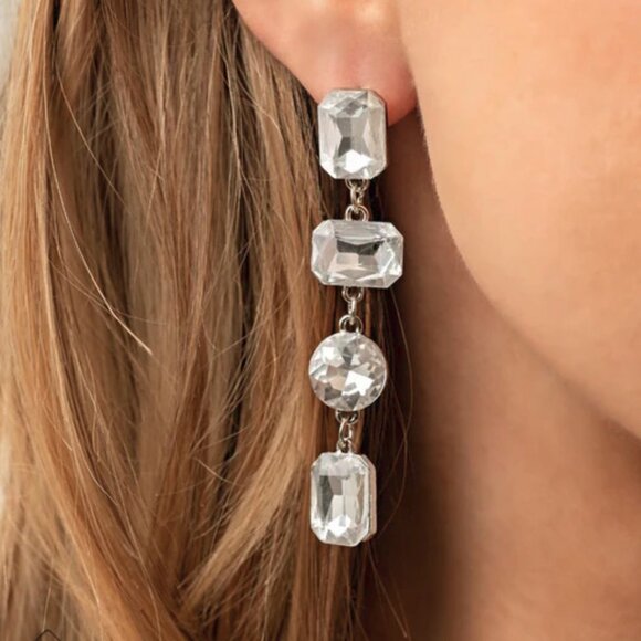 paparazzi Jewelry - Paparazzi Jewelry Accessories - Cosmic Heiress - White Earrings - Vintage